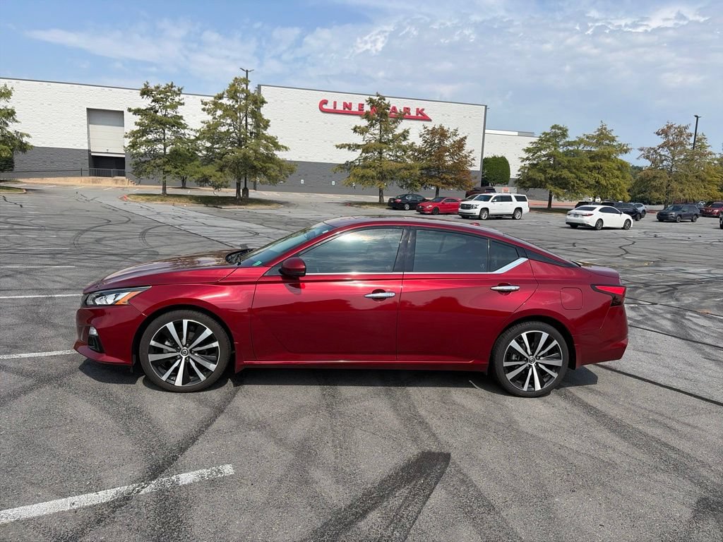Used 2019 Nissan Altima 2.5 Platinum AWD/4WD image 3