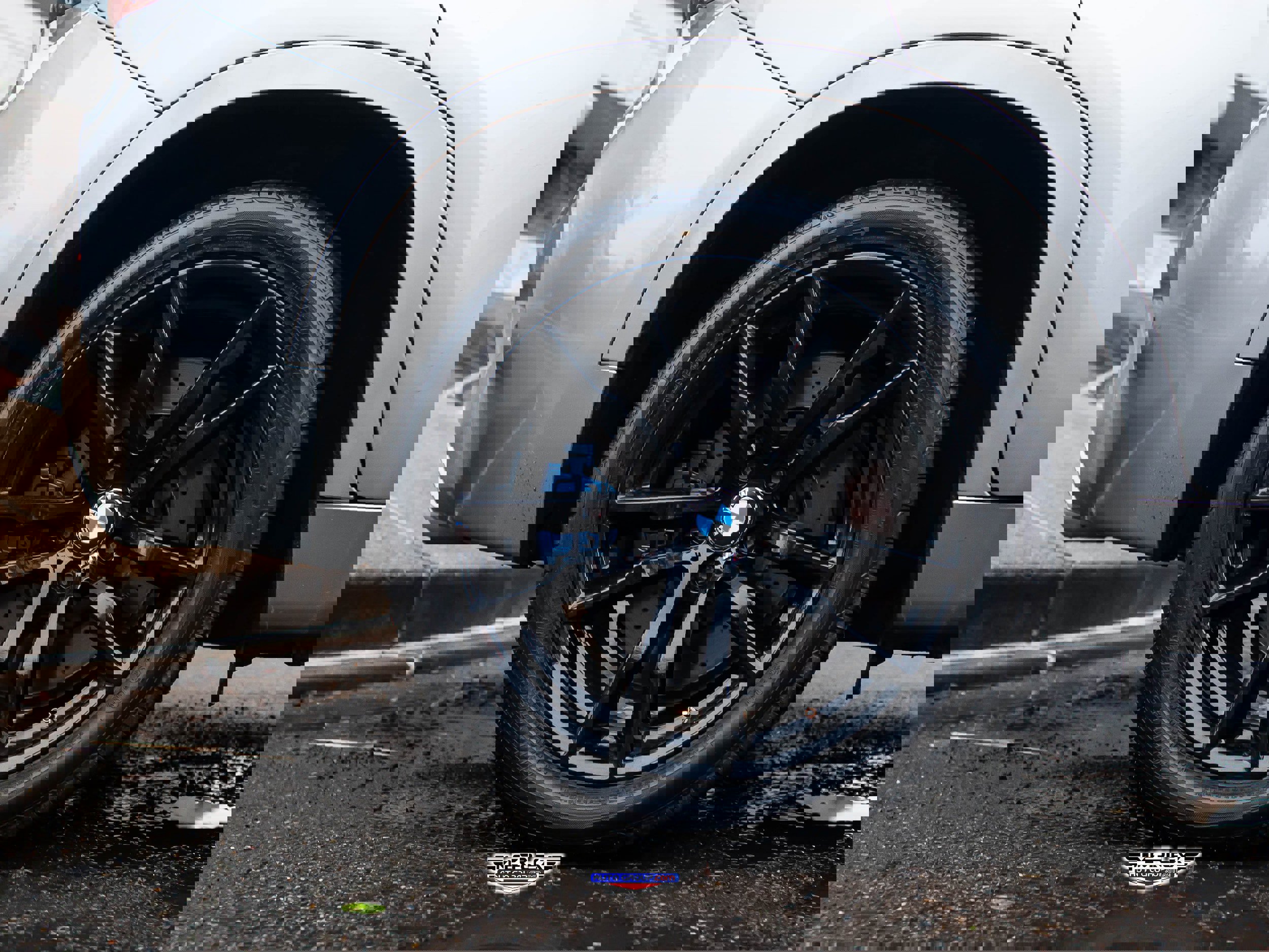 Used 2017 BMW X6 M w/ Executive Package image 11