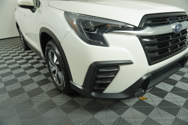 Used 2025 Subaru Ascent Premium AWD/4WD image 10
