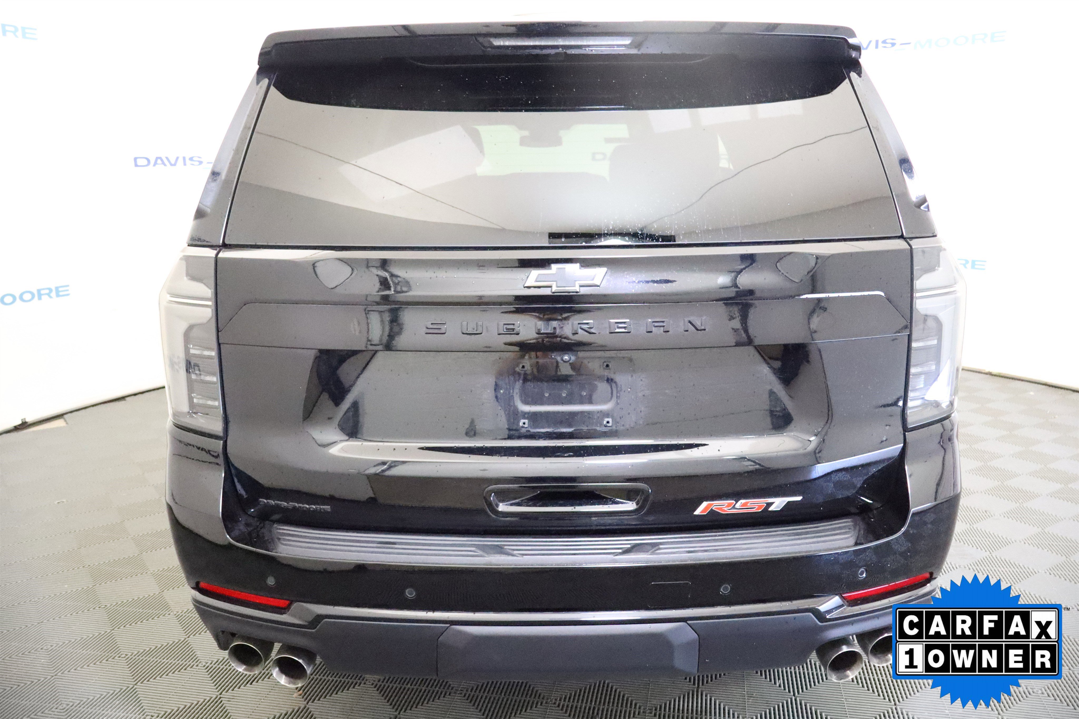 Used 2025 Chevrolet Suburban RST w/ Comfort Package AWD/4WD image 8