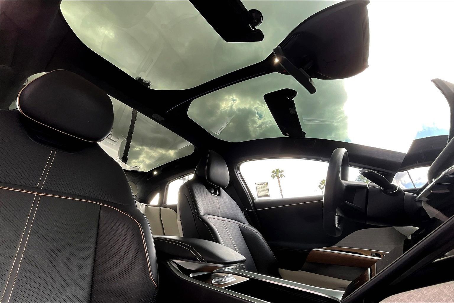 Used 2023 Lucid Air Grand Touring image 22