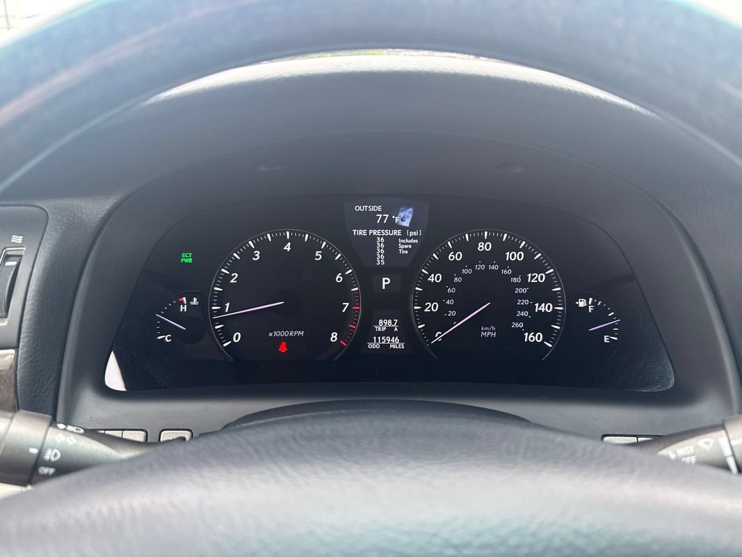 Used 2012 Lexus LS 460 w/ Comfort Pkg RWD image 28