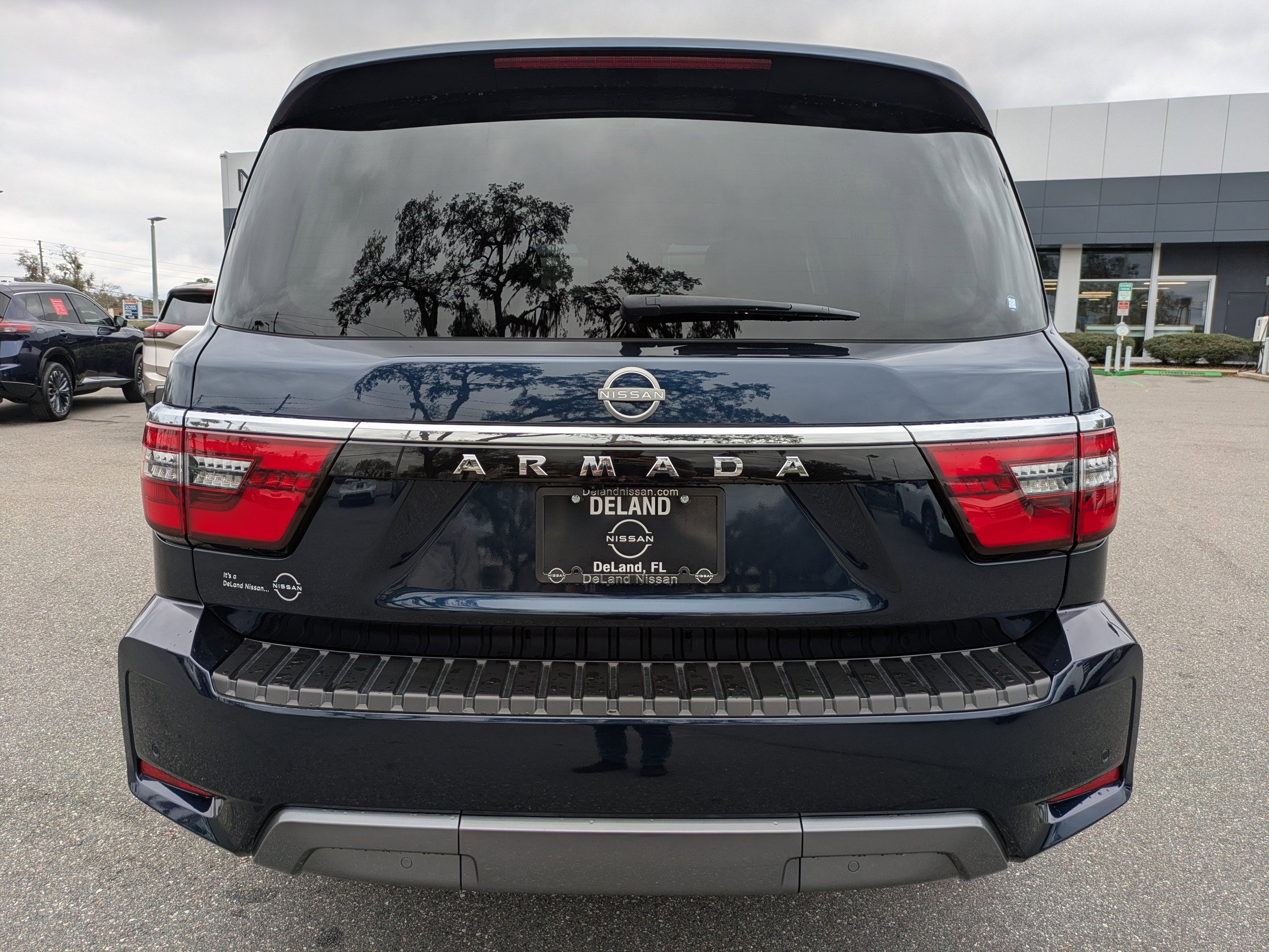 Certified 2024 Nissan Armada SL w/ Cargo Package image 5