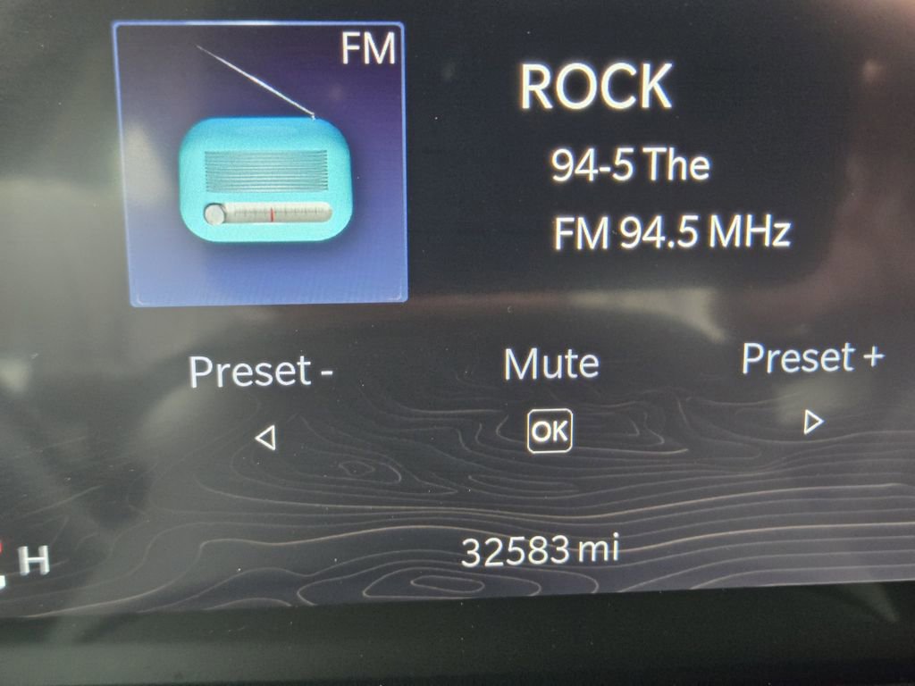 Used 2023 Jeep Grand Cherokee L Limited image 23