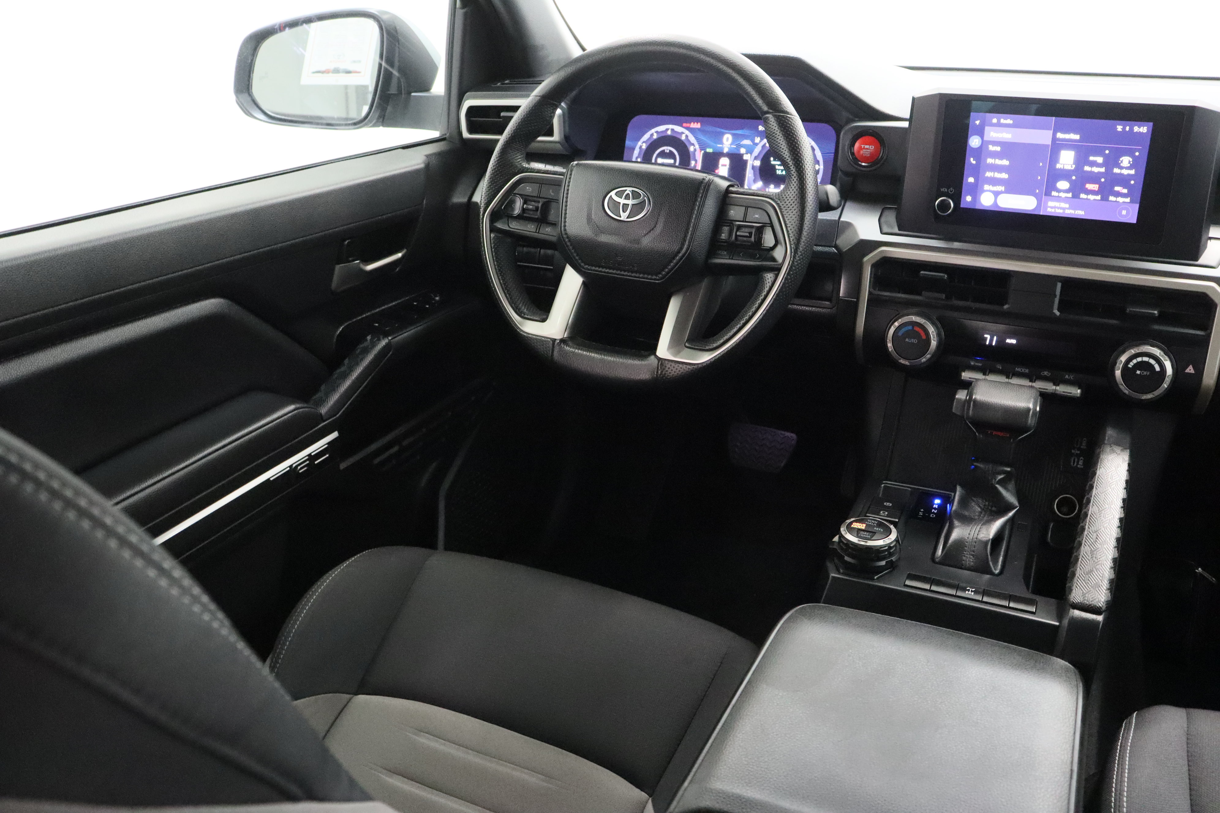 Used 2024 Toyota Tacoma TRD Off-Road AWD/4WD image 30