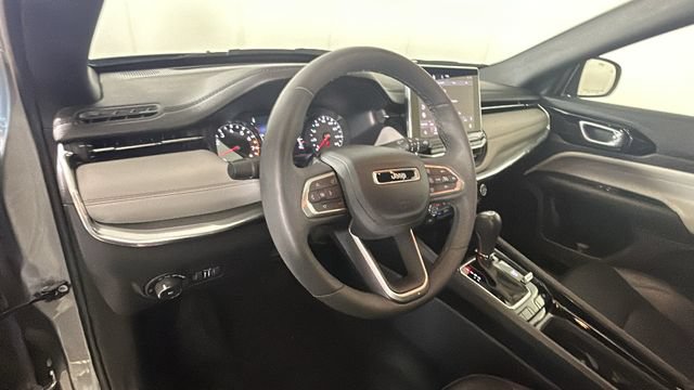 Used 2024 Jeep Compass Limited AWD/4WD image 13