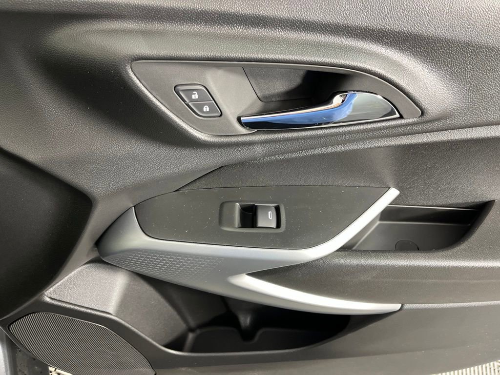 New 2026 Chevrolet Trax LS FWD image 10