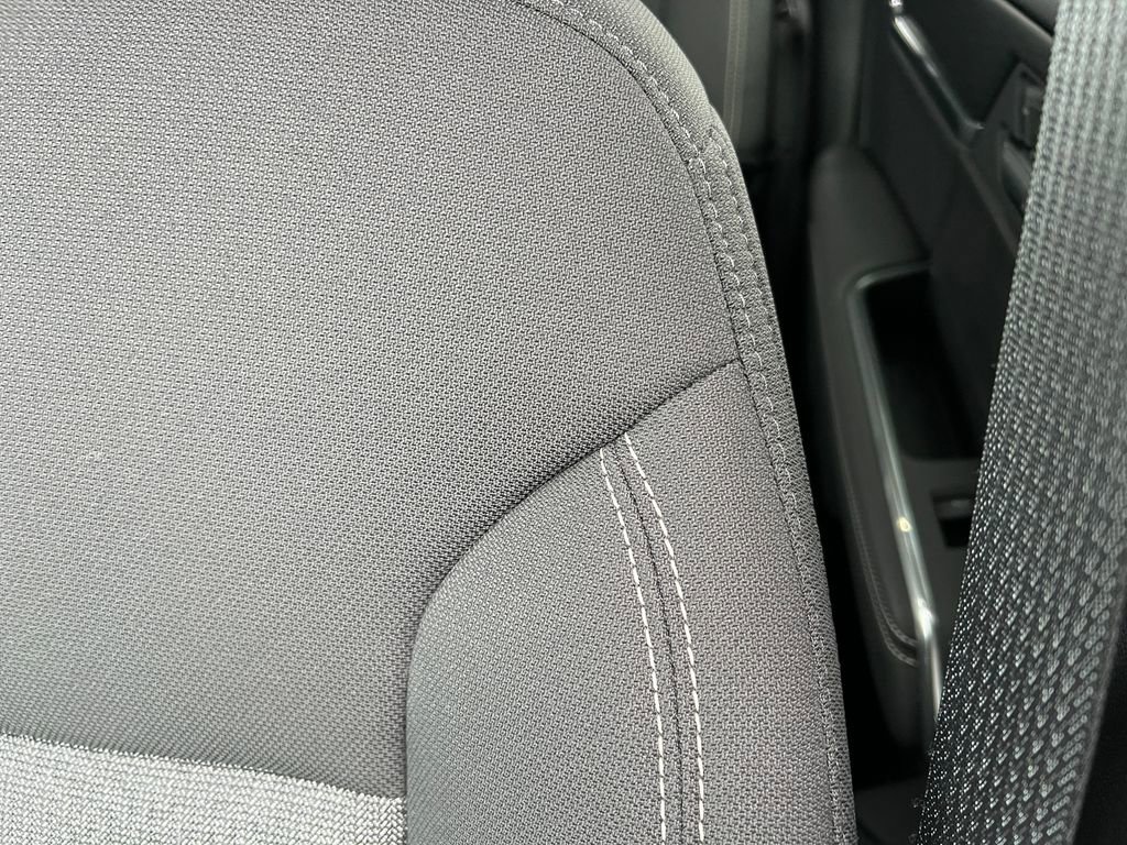 New 2025 GMC Acadia Elevation image 11