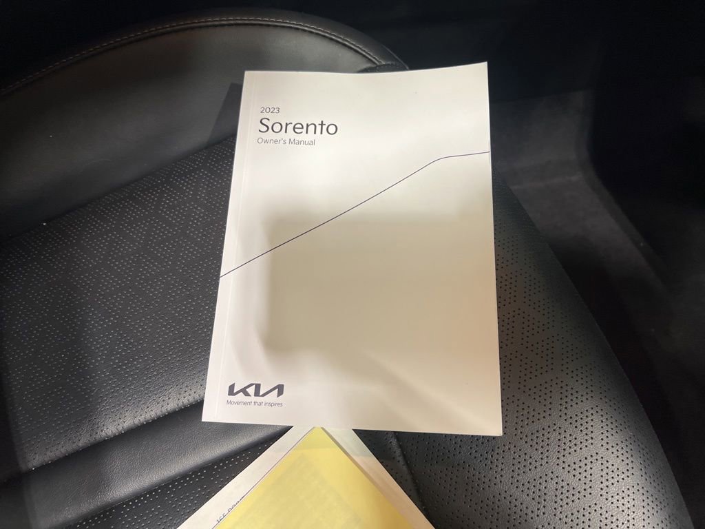 Certified 2023 Kia Sorento S image 26