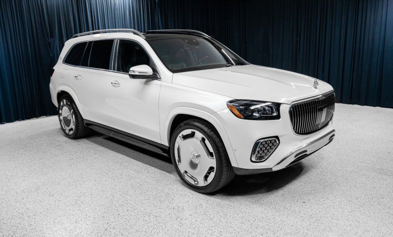 Certified 2024 Mercedes-Benz Maybach GLS 600 4MATIC image 3