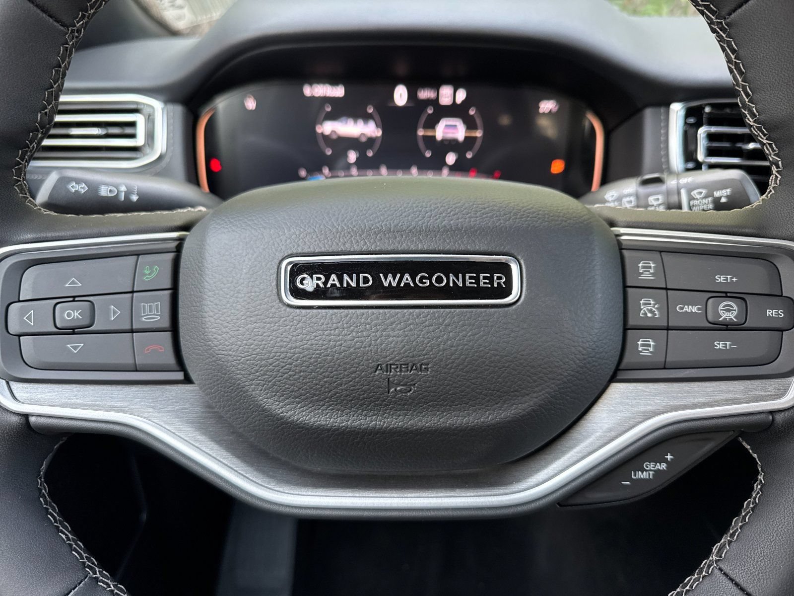 New 2026 Jeep Grand Wagoneer Limited AWD/4WD image 25