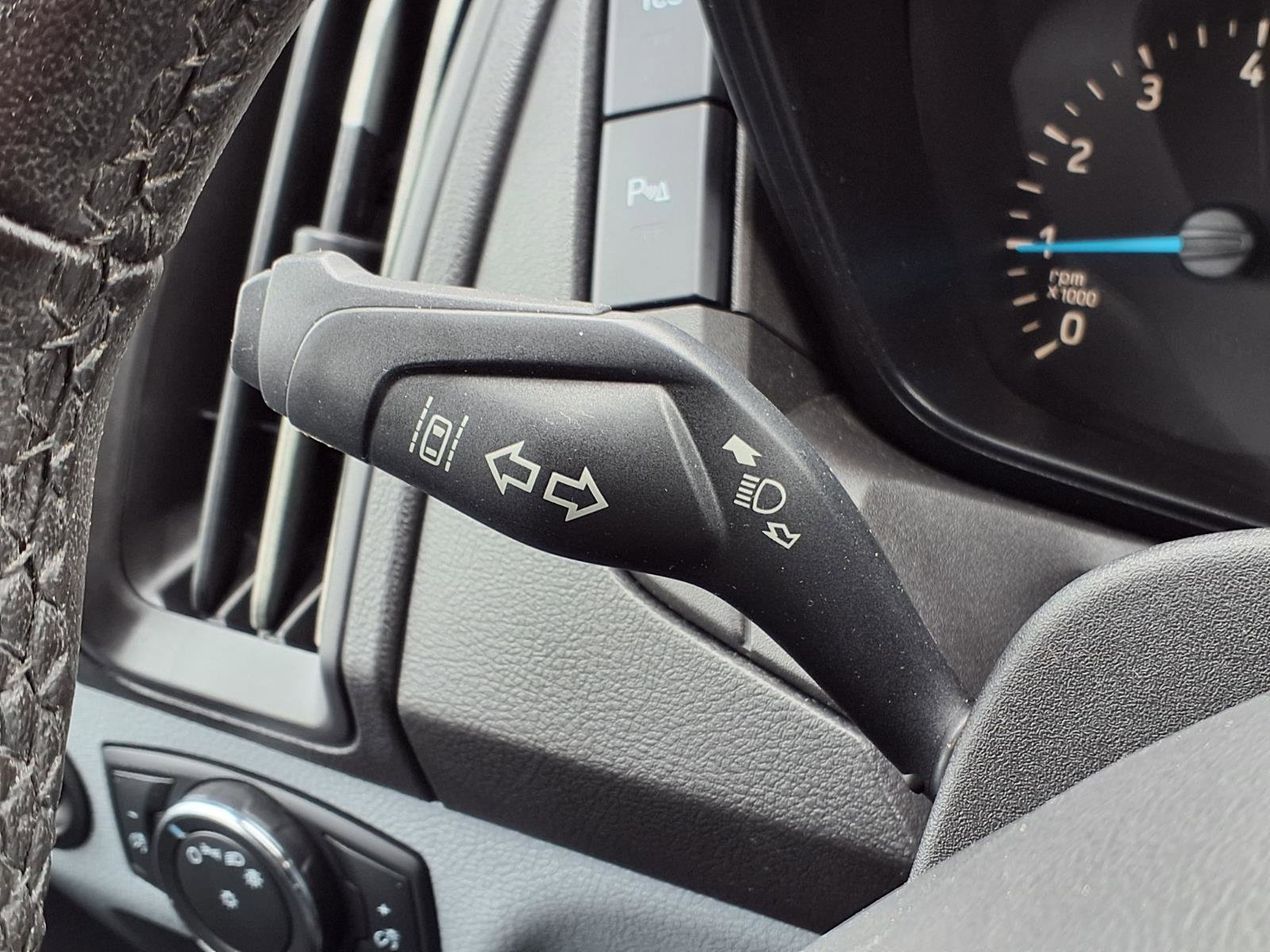 Used 2019 Ford Transit 150 XLT RWD image 19