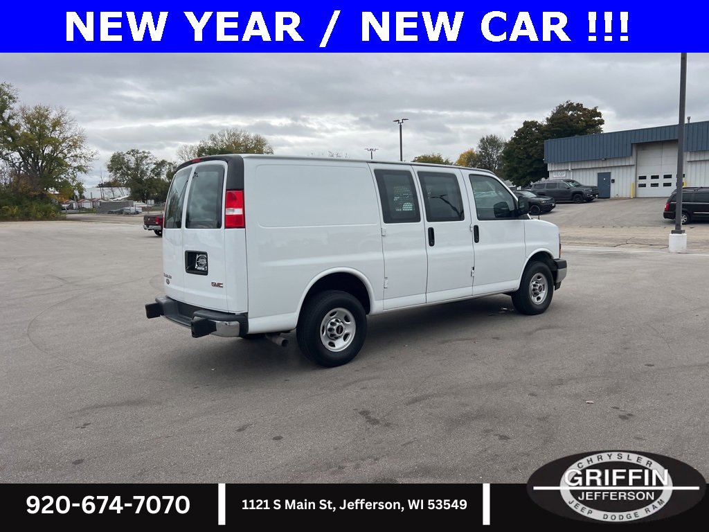 Used 2022 GMC Savana 2500 Work Van w/ Driver Convenience Package image 10