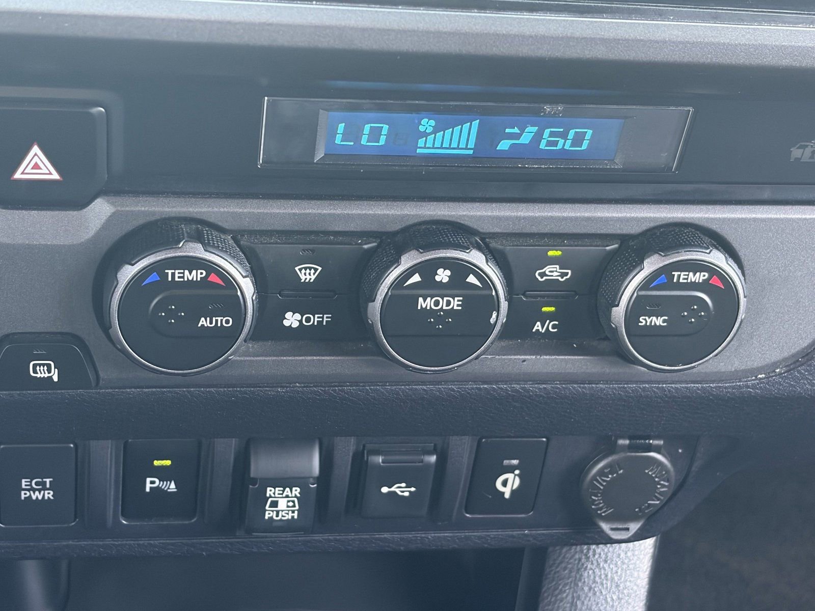 Used 2021 Toyota Tacoma TRD Off-Road w/ Technology Package RWD image 29