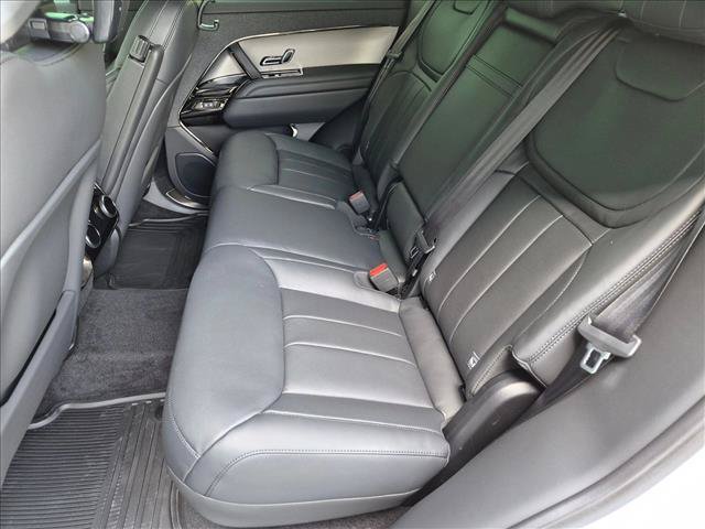 New 2026 Land Rover Range Rover Sport SE AWD/4WD image 15