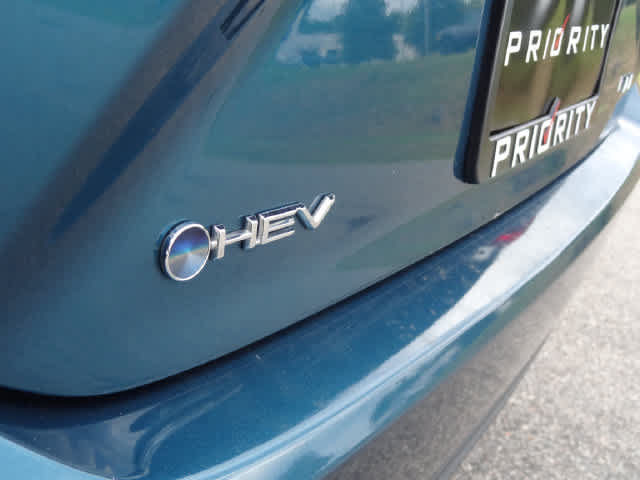 Used 2025 Toyota Camry LE FWD image 33