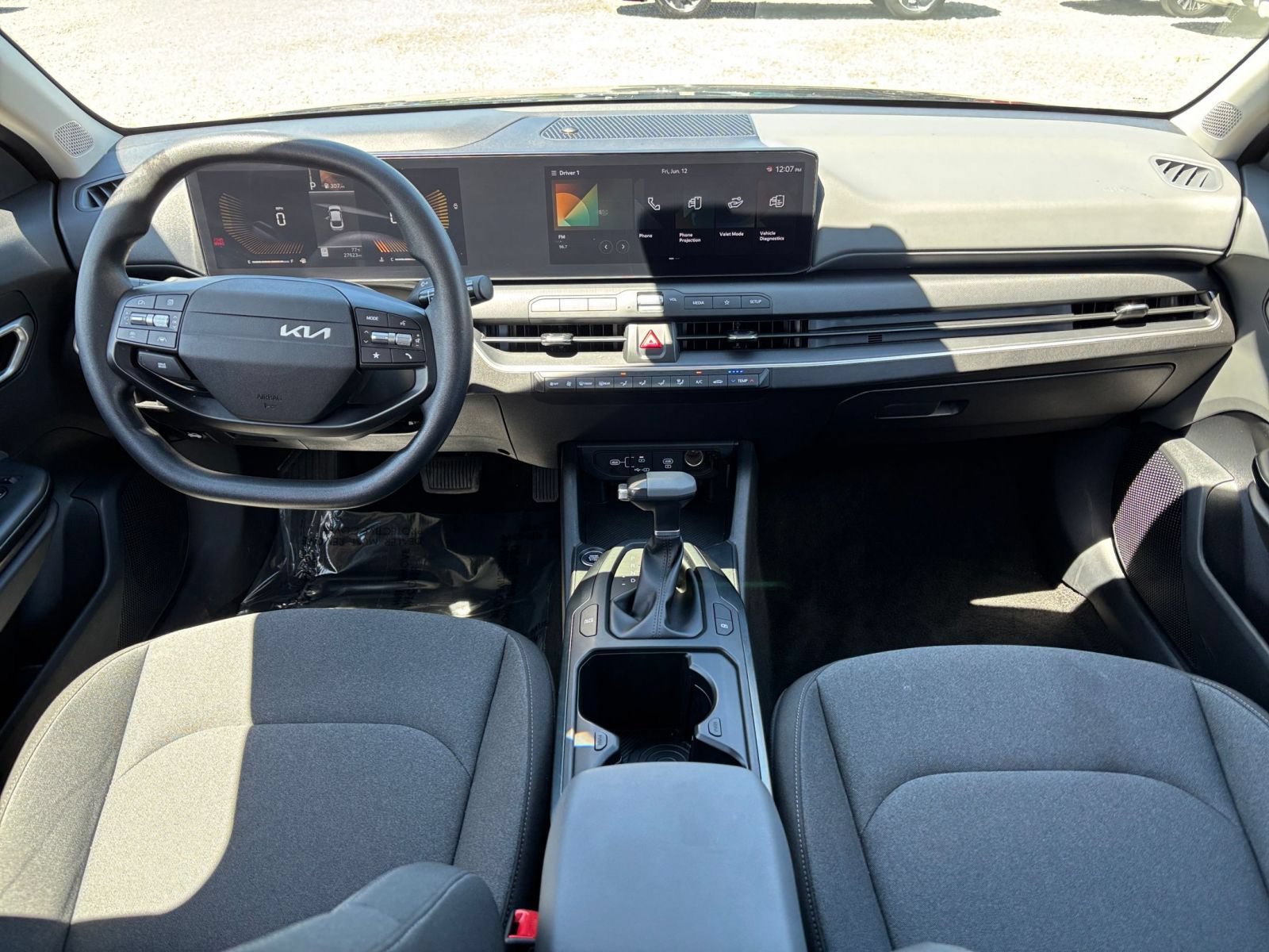 Used 2025 Kia K4 FWD image 33