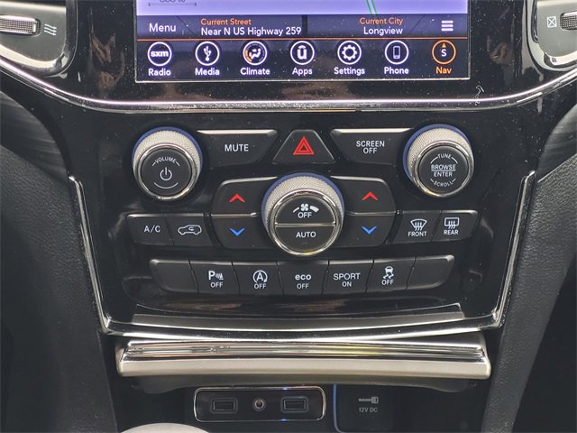 Used 2019 Jeep Grand Cherokee Laredo w/ 18" Wheel & 8.4" Radio Group image 15