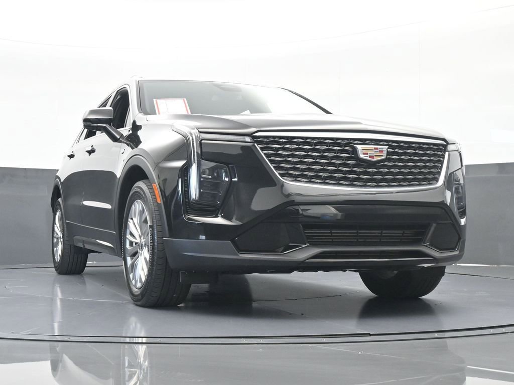 Used 2024 Cadillac XT4 Premium Luxury image 69