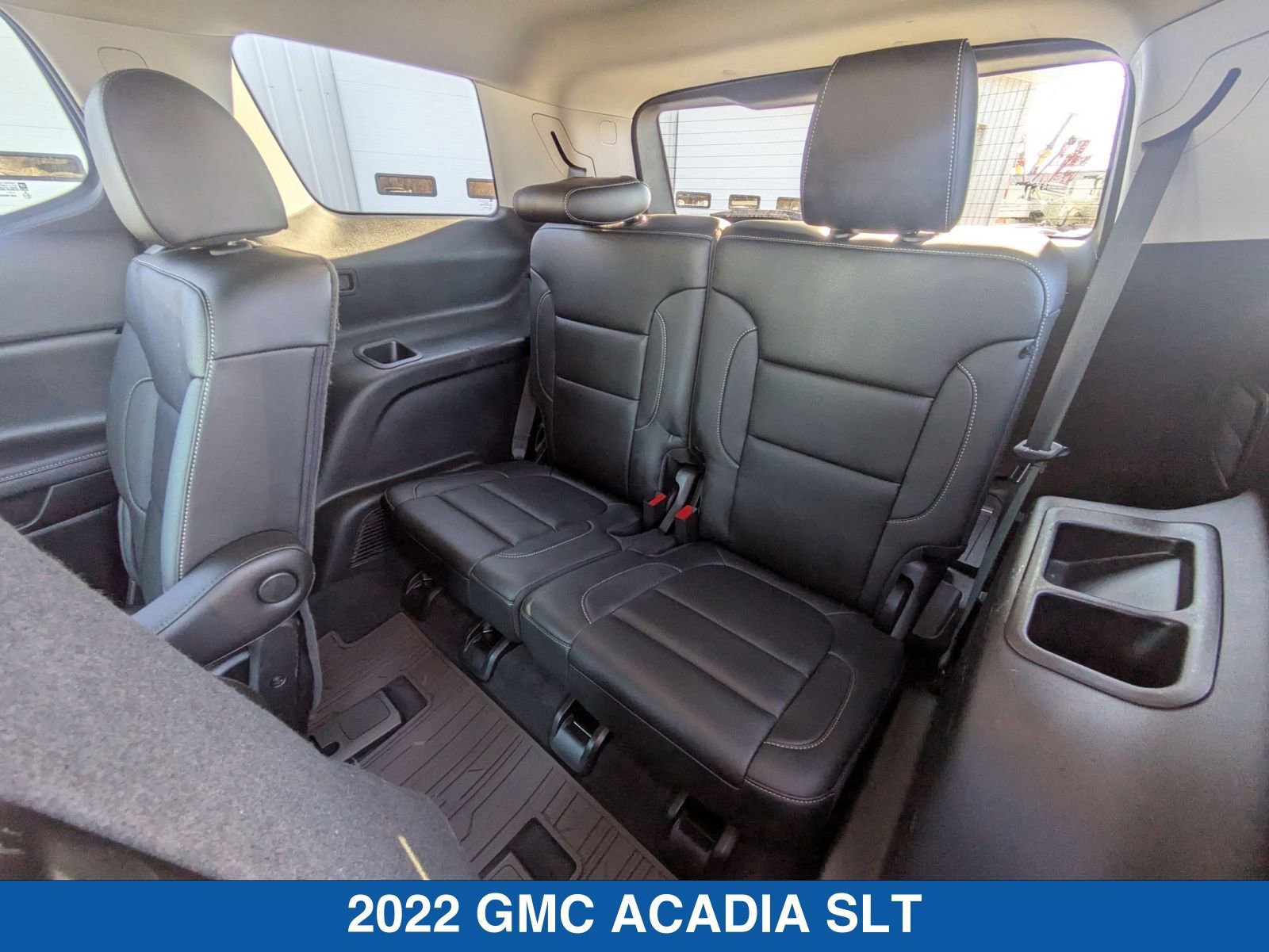 Used 2022 GMC Acadia SLT w/ Technology Package image 23