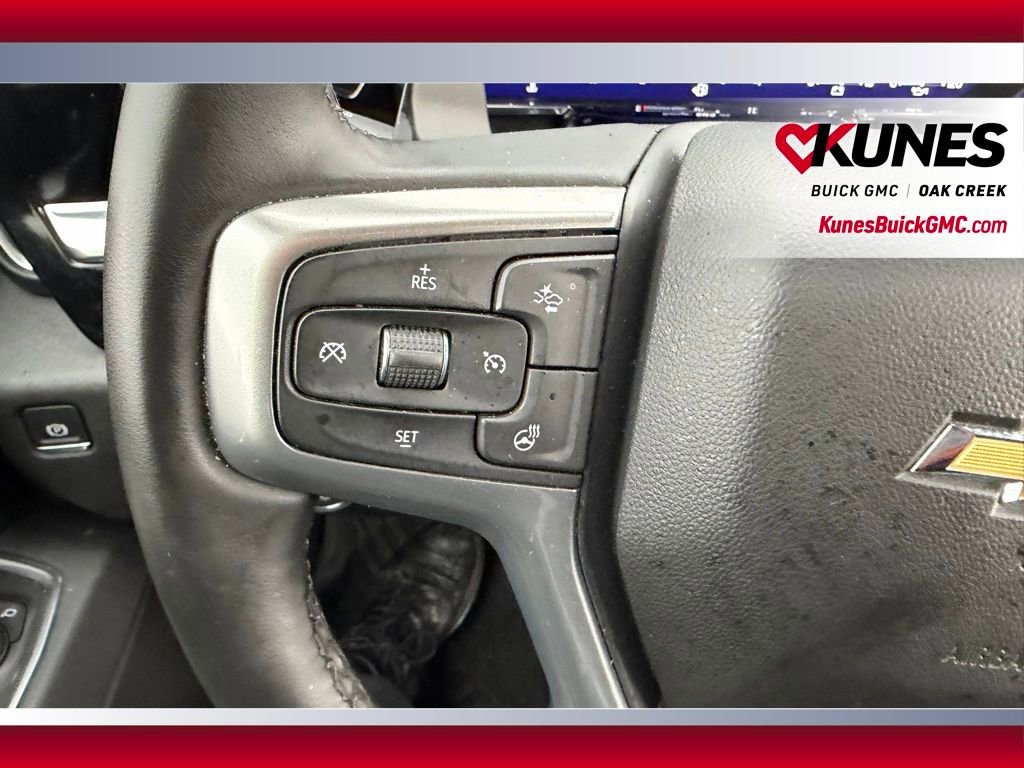 Used 2025 Chevrolet Silverado 1500 LT AWD/4WD image 13