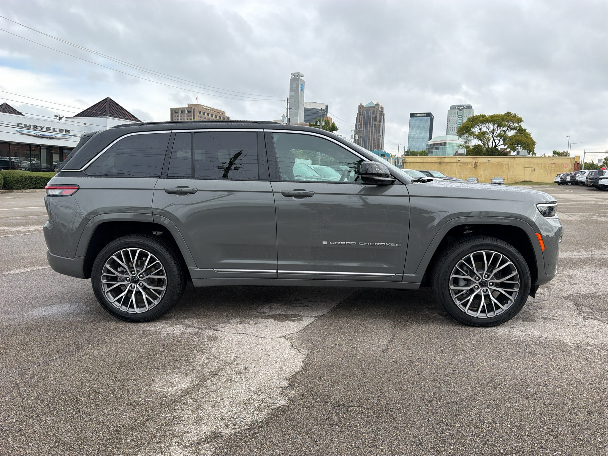 New 2027 Jeep Grand Cherokee Summit AWD/4WD image 5