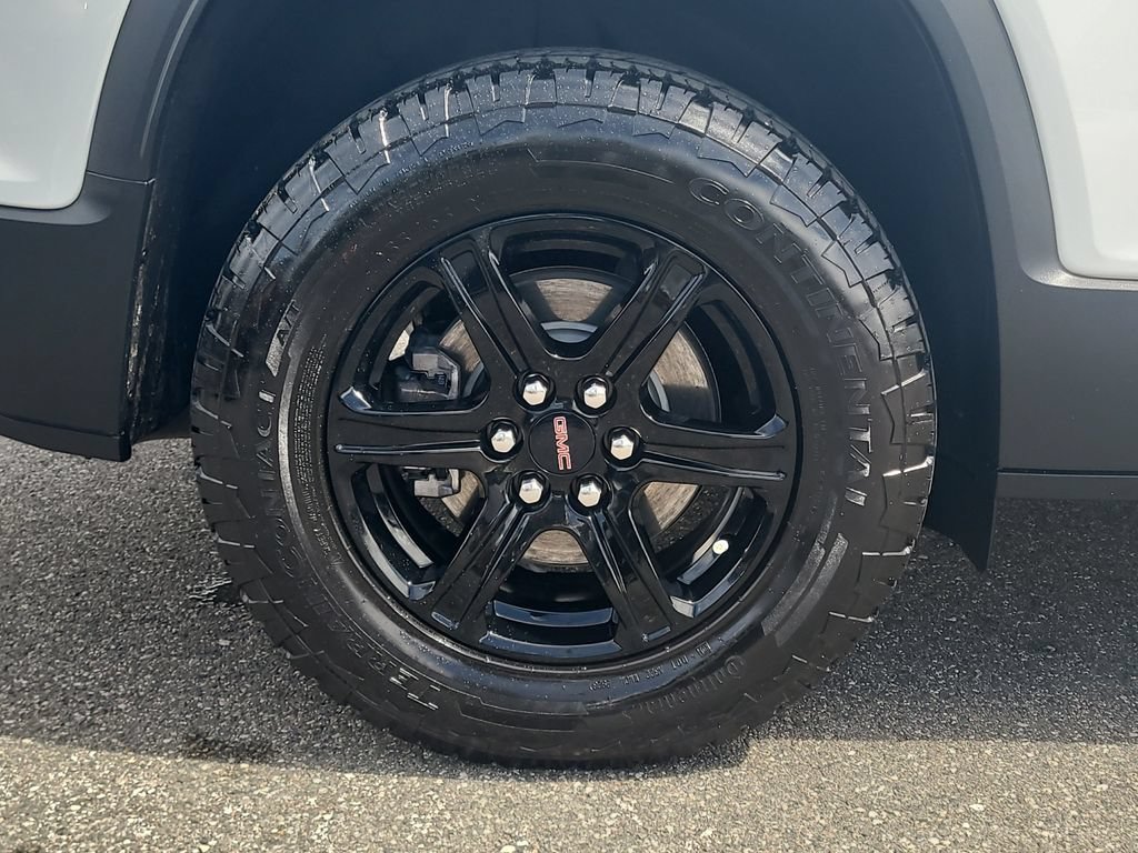 Used 2023 GMC Acadia AT4 w/ Technology Package AWD/4WD image 6