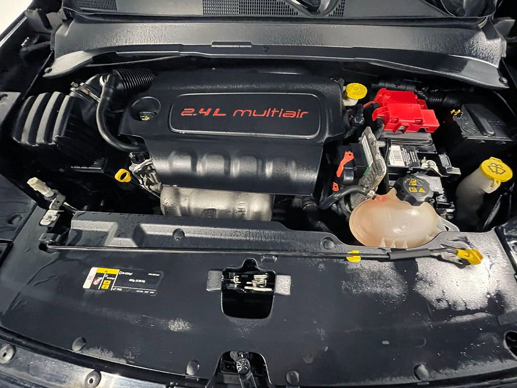 Used 2020 Jeep Compass Latitude w/ Cold Weather Group image 37