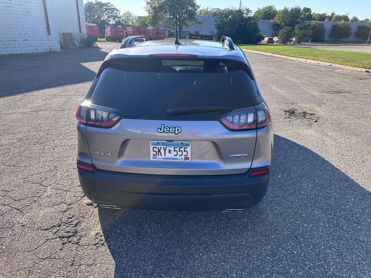 Used 2022 Jeep Cherokee Latitude Lux image 4