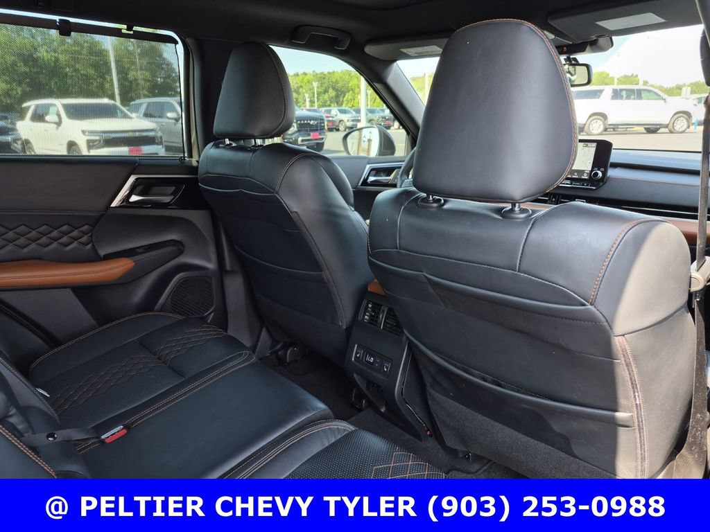 Used 2022 Mitsubishi Outlander SEL AWD/4WD image 17