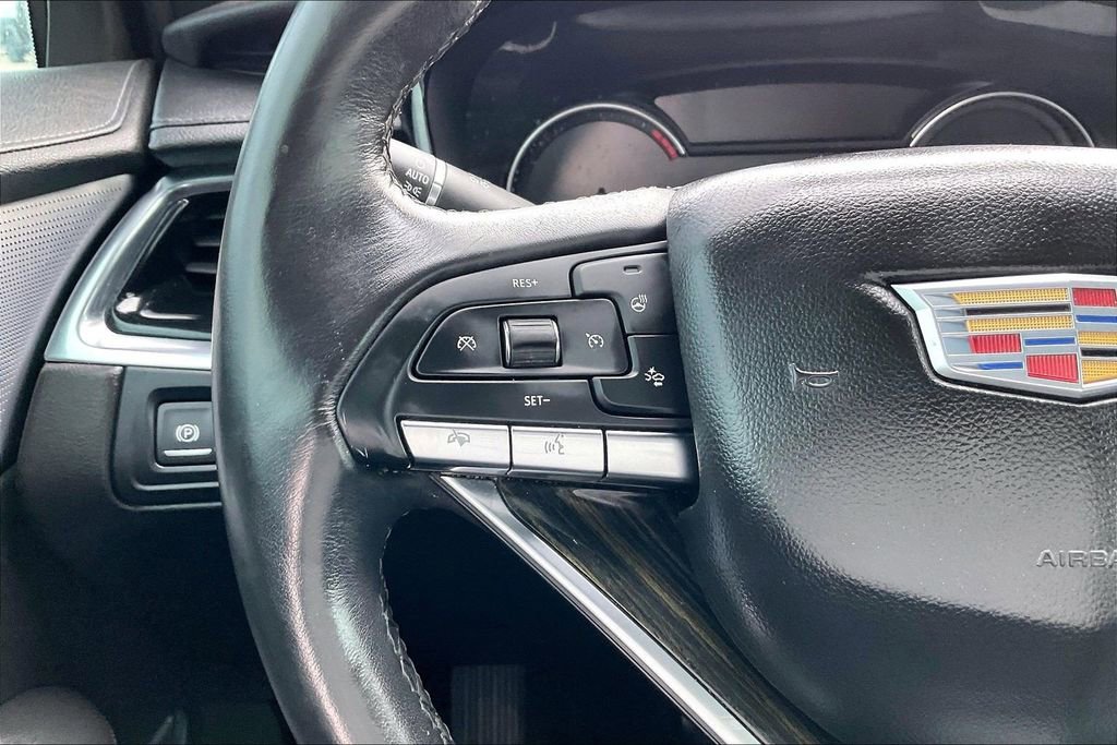 Used 2020 Cadillac XT6 Premium Luxury image 10