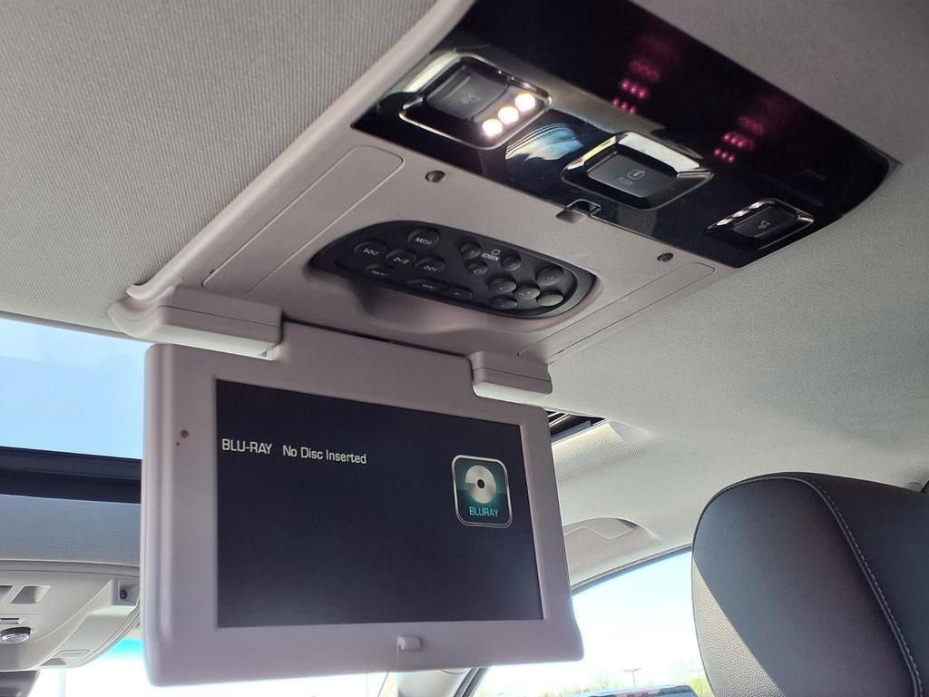 Used 2018 Chevrolet Tahoe Premier image 30