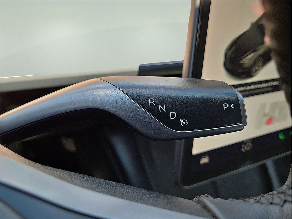 Used 2021 Tesla Model 3 Standard Range Plus image 23