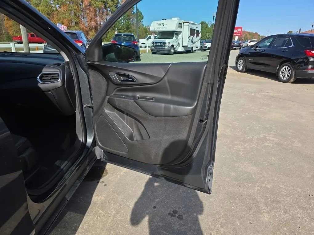 Used 2019 Chevrolet Equinox LT image 45