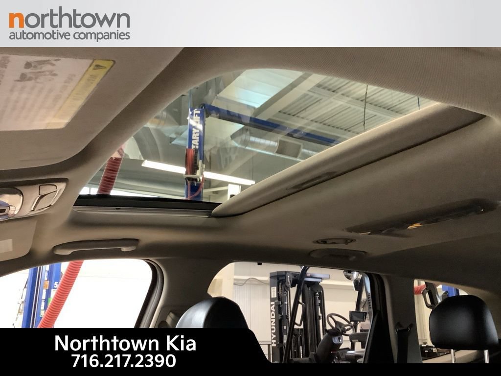Used 2022 Kia Telluride EX w/ EX Premium Package AWD/4WD image 14