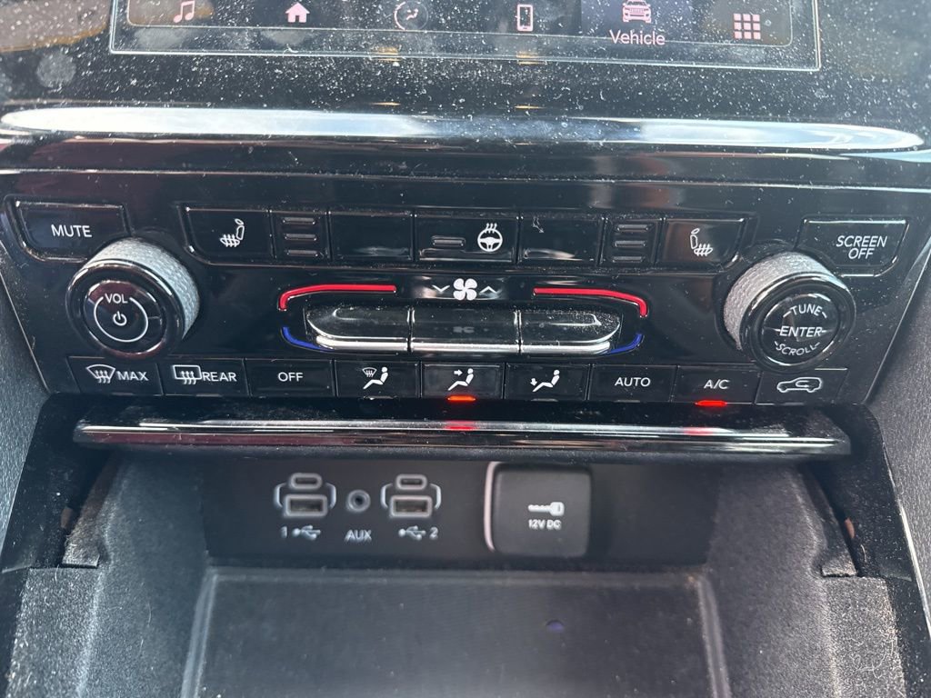 Used 2023 Jeep Grand Cherokee L Laredo image 18