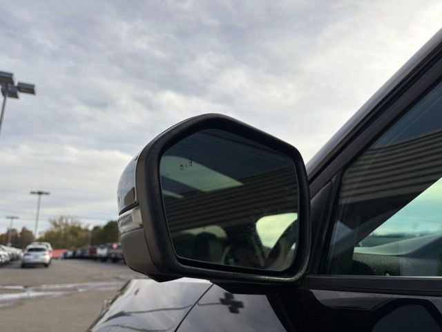 Used 2025 Ford Explorer ST image 10