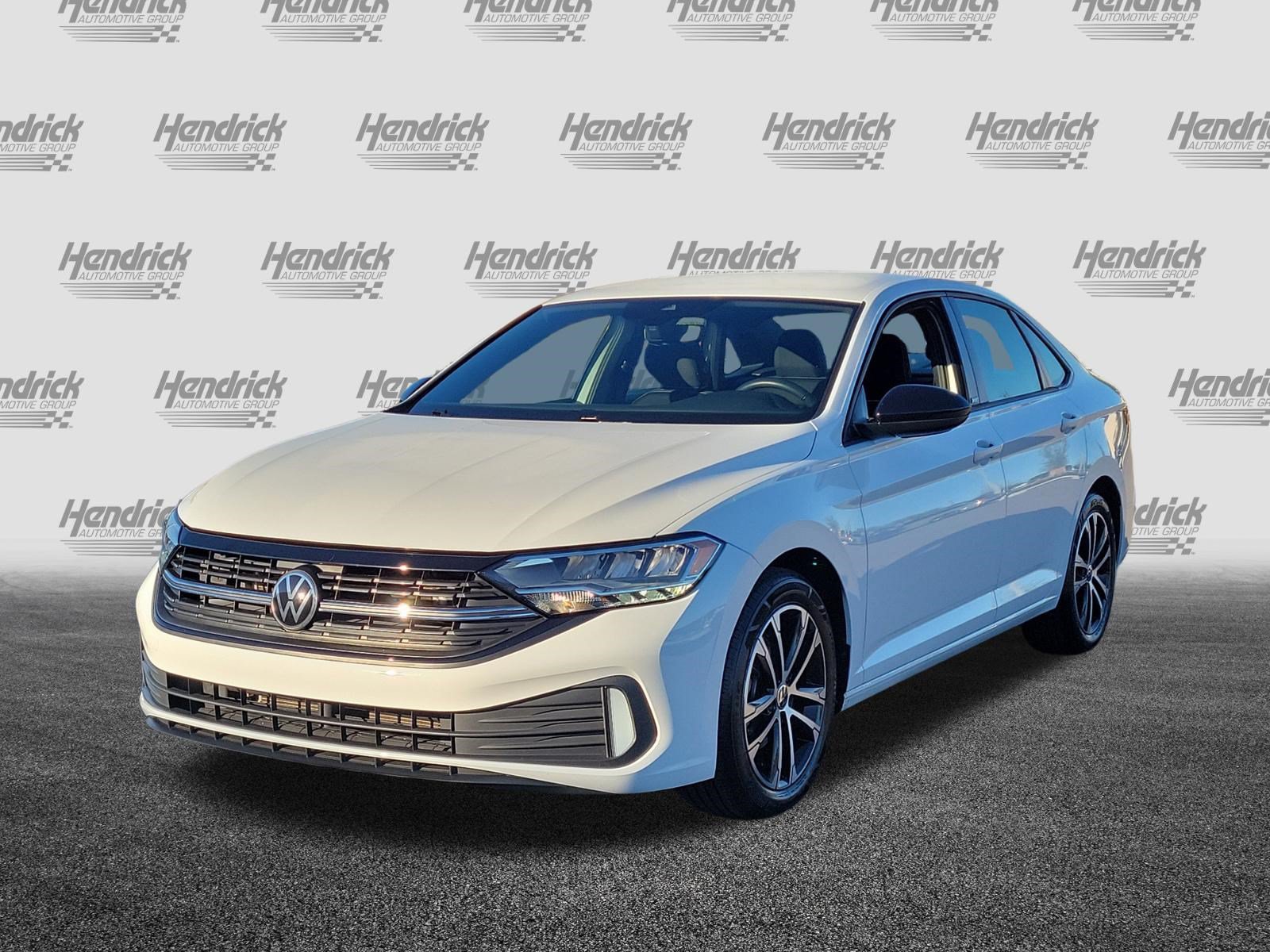 Used 2023 Volkswagen Jetta Sport FWD image 3
