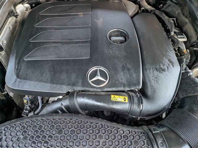 Used 2021 Mercedes-Benz GLC 300 image 23