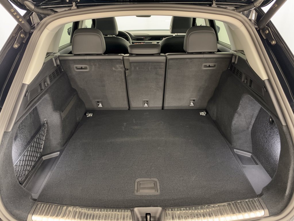 Certified 2025 Audi Q5 Premium w/ Convenience Package AWD/4WD image 28