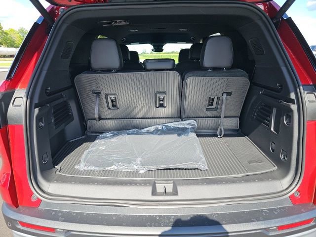 New 2026 Chevrolet Traverse LT w/ Driver Confidence Package image 11