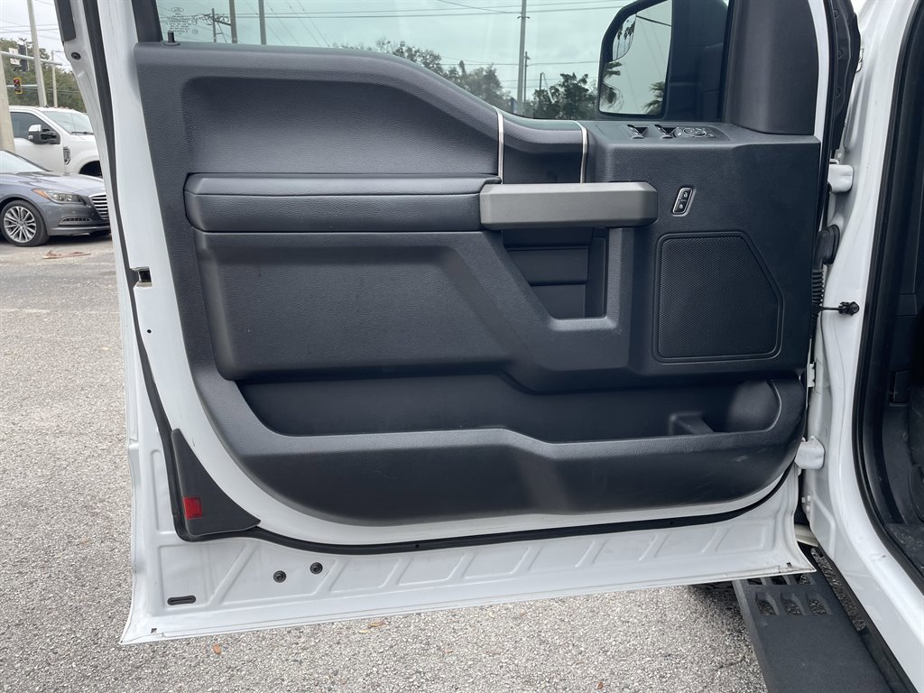 Used 2017 Ford F150 Raptor w/ Equipment Group 801A Mid image 40