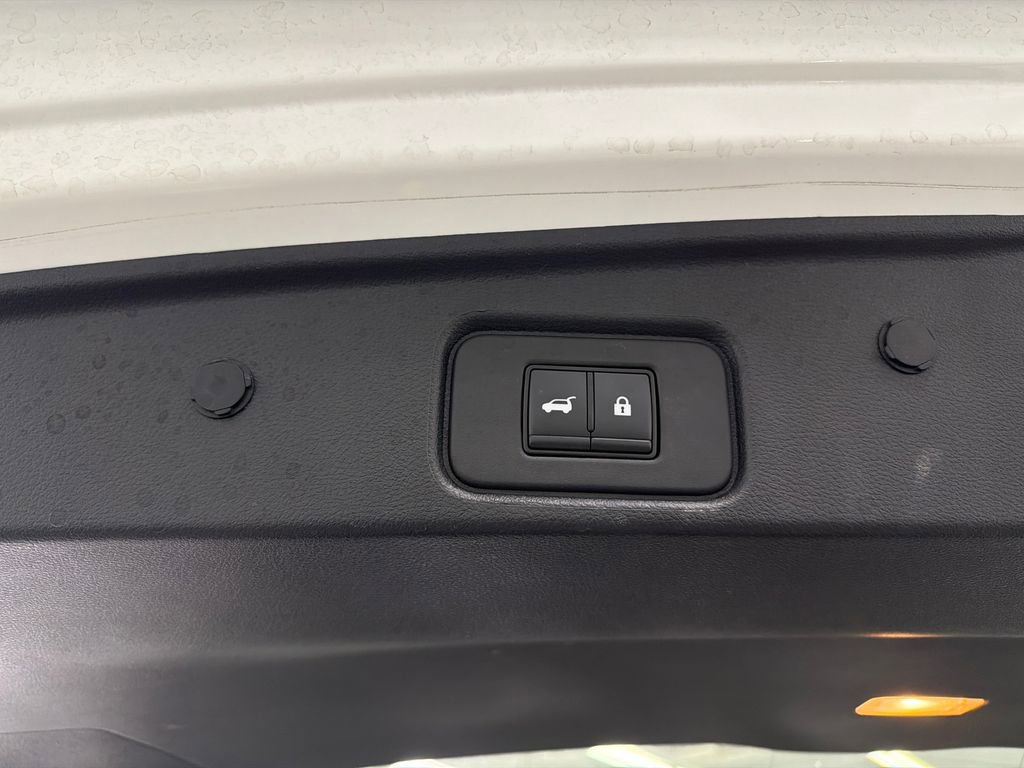 Used 2023 Nissan Pathfinder SL w/ SL Premium Package FWD image 20