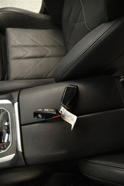 Used 2023 BMW XM AWD/4WD image 37