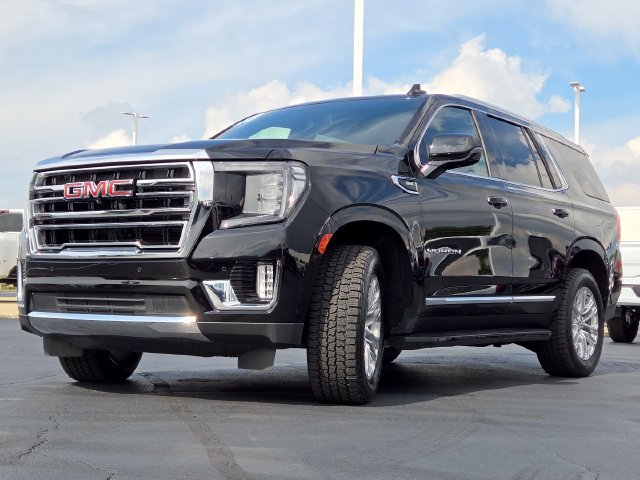 Used 2023 GMC Yukon SLT w/ SLT Luxury Package AWD/4WD image 15