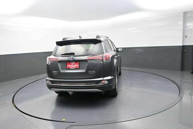 Used 2018 Toyota RAV4 Limited AWD/4WD image 66