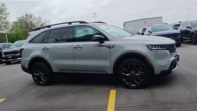 Certified 2023 Kia Sorento X-Line EX AWD/4WD image 4