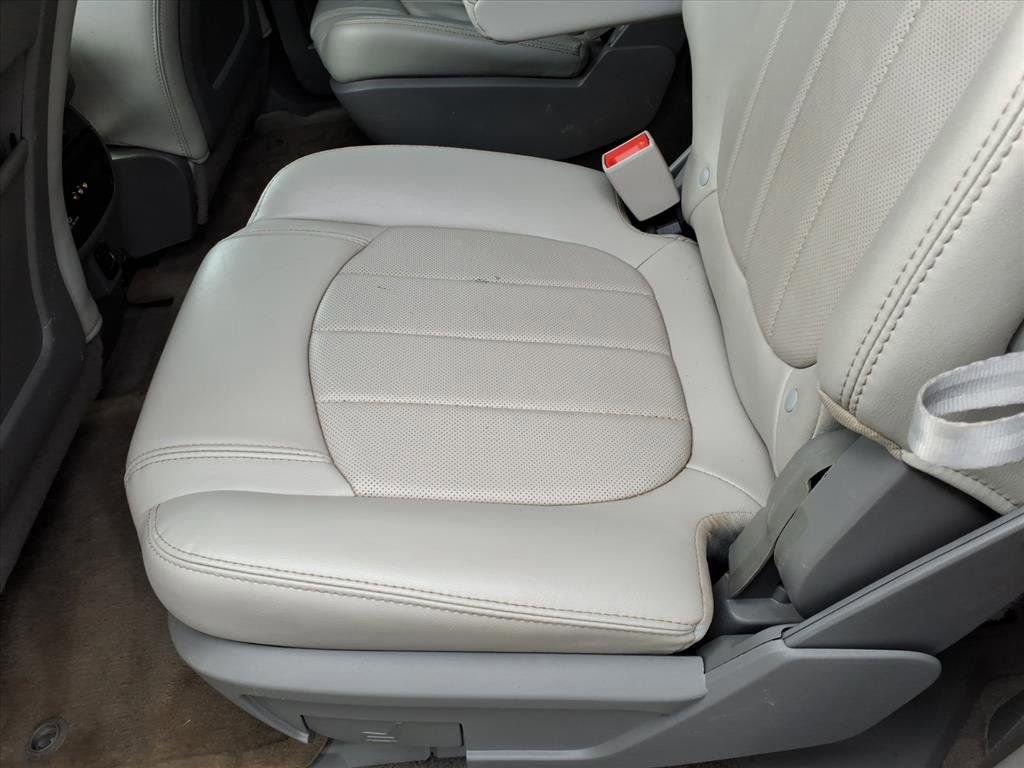 Used 2017 Chevrolet Traverse Premier w/ LPO, 'HIT The Road' Package image 20