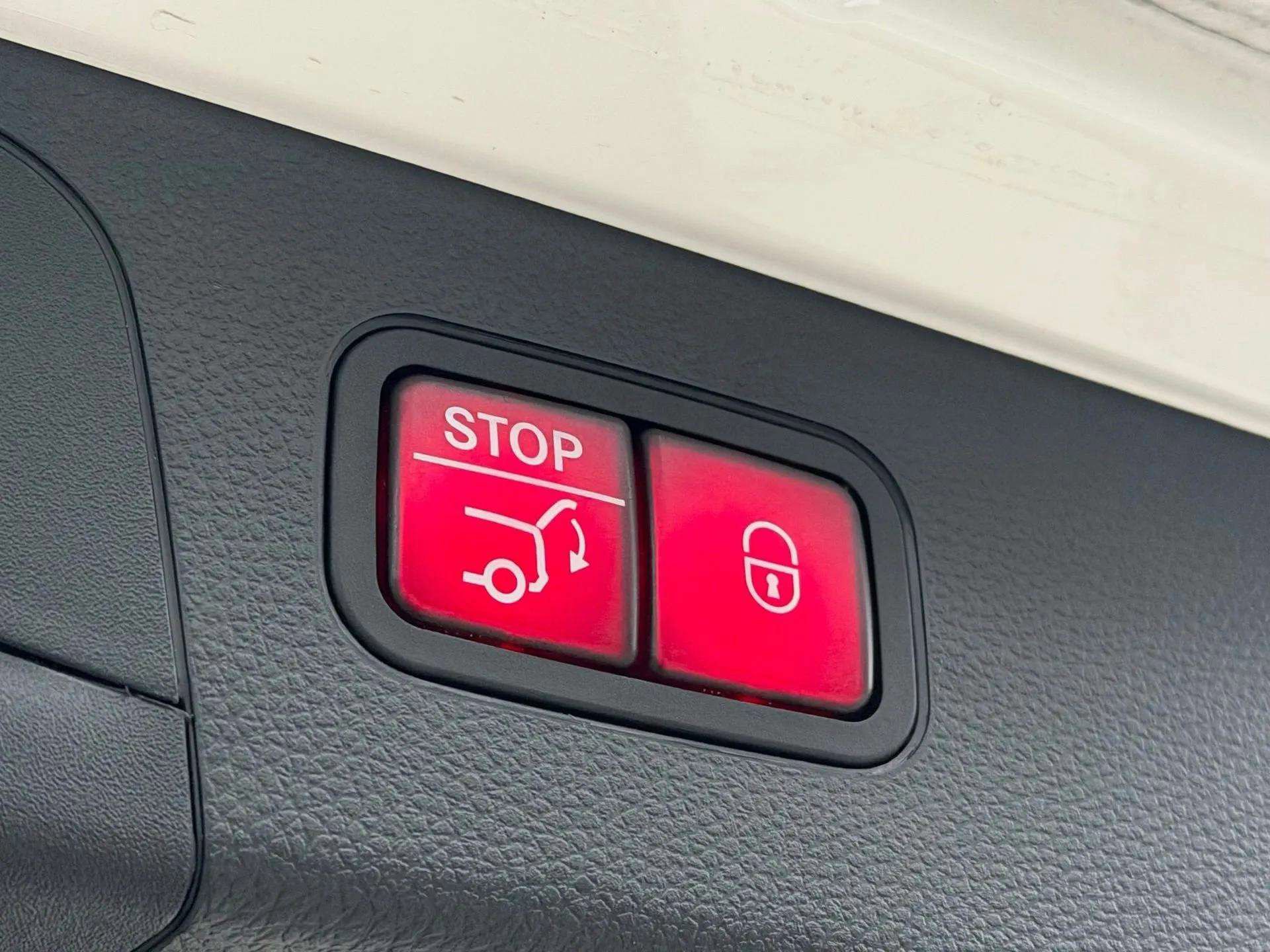 Used 2022 Mercedes-Benz GLC 300 image 37