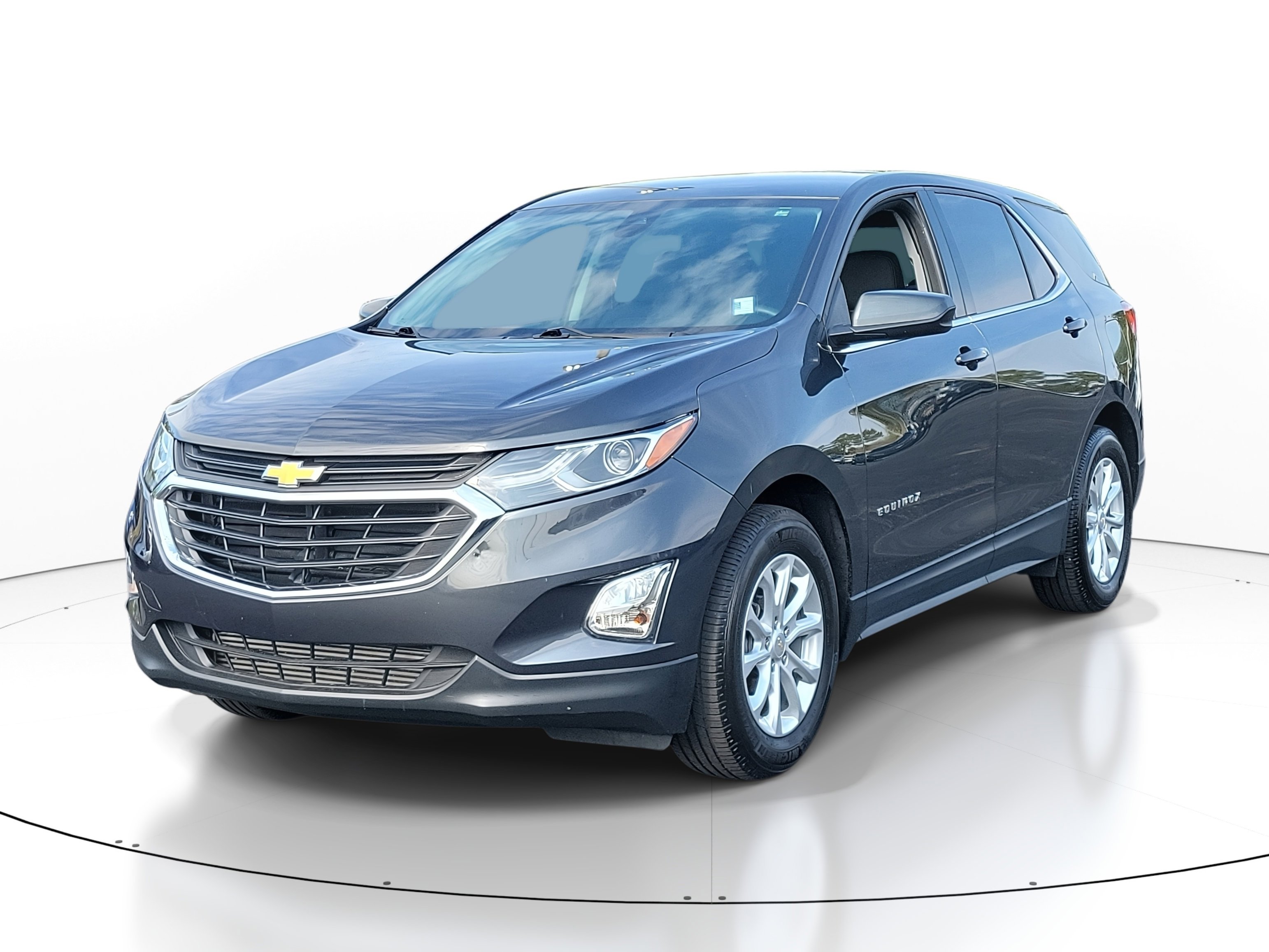 Used 2020 Chevrolet Equinox LT w/ Driver Convenience Package image 3